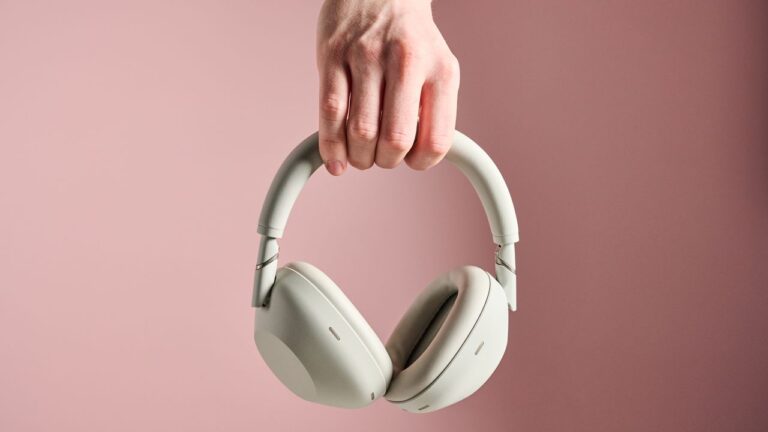 Sony prépare un casque haut de gamme "ColleXion" à 629 euros pour concurrencer Apple