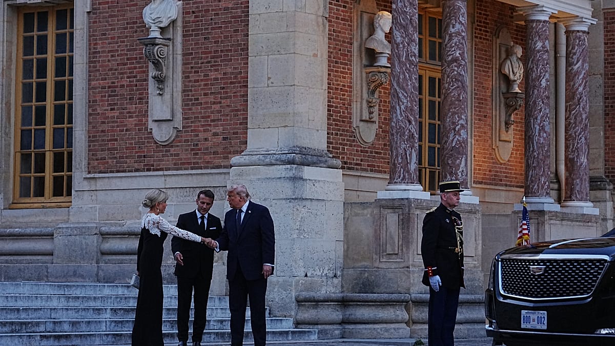 Trump reçu à Versailles : Macron mise sur la diplomatie du prestige