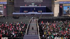 Mort d'Ali Khamenei : l'Iran entame six jours de deuil national sous le signe d'une transition au sommet