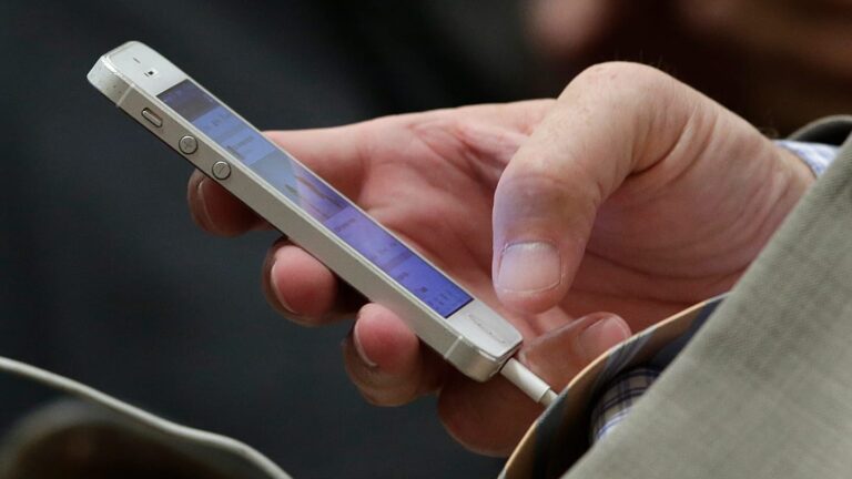 « Chat Control » : entre protection de l'enfance et surveillance numérique, l'UE cherche son équilibre