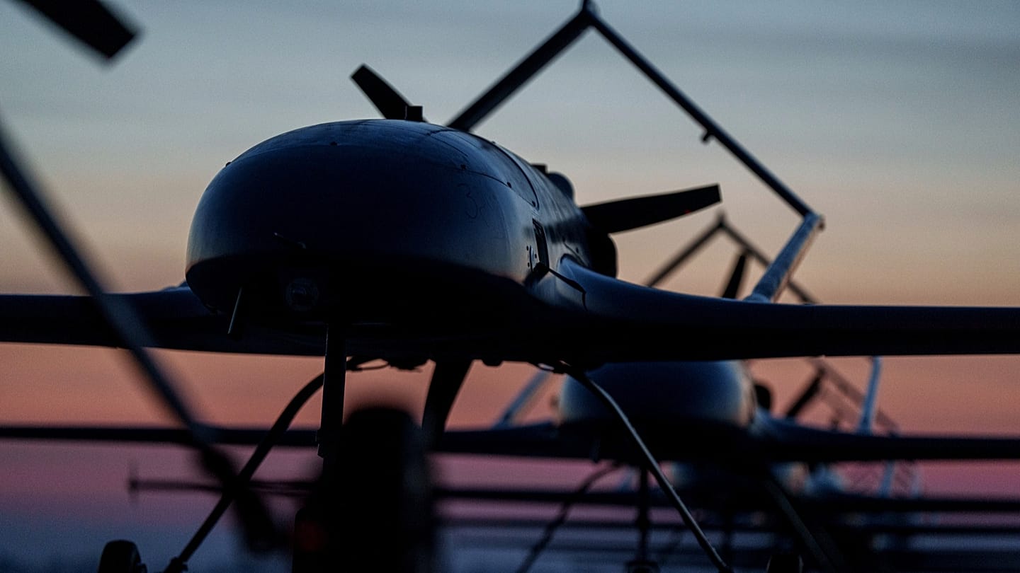21e paquet de sanctions européennes : l'UE cible les drones Garpiya et le rival russe de Starlink