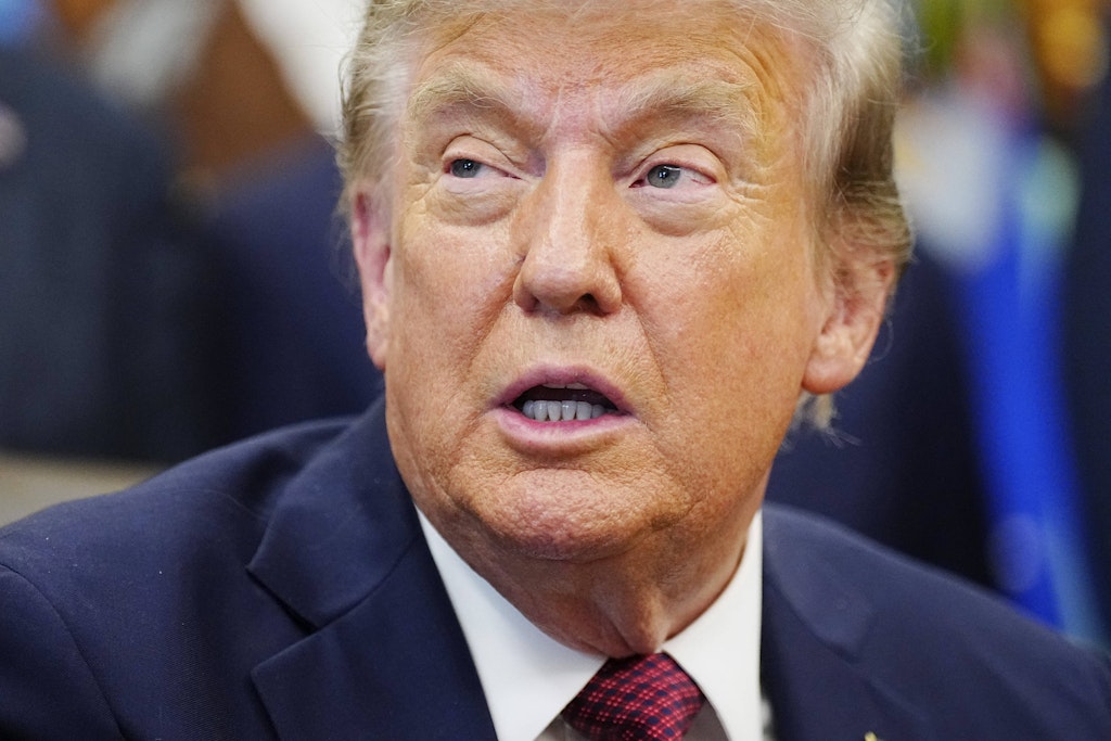 Escalade au Moyen-Orient : Trump annonce des représailles militaires contre l'Iran après des attaques en Jordanie