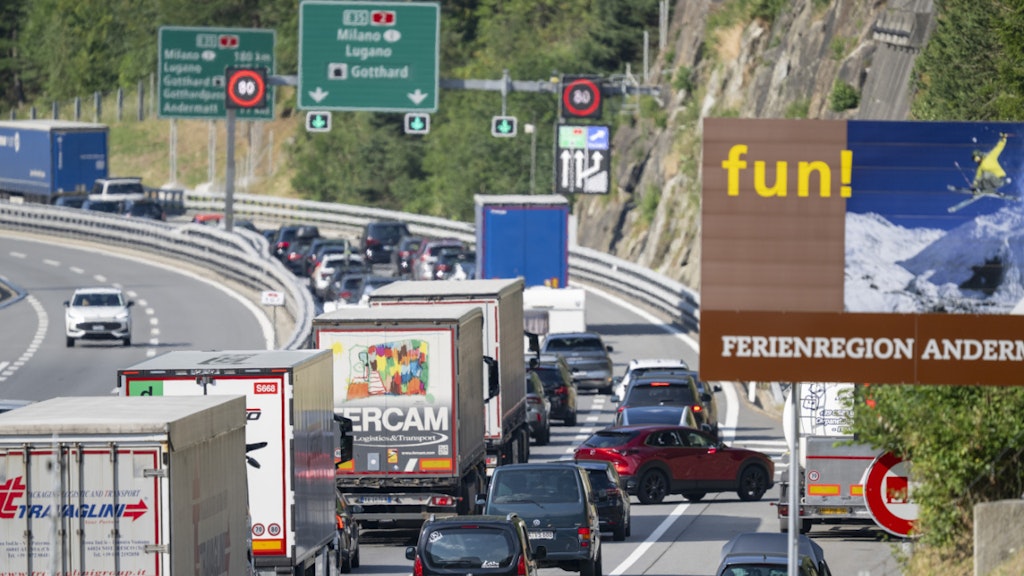 Tunnel du Gothard : 12 km de bouchon enregistrés ce dimanche à la mi-journée