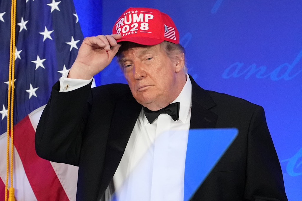 Iran-États-Unis : une pause dans les frappes ouvre la voie à des négociations, mais Washington maintient la pression