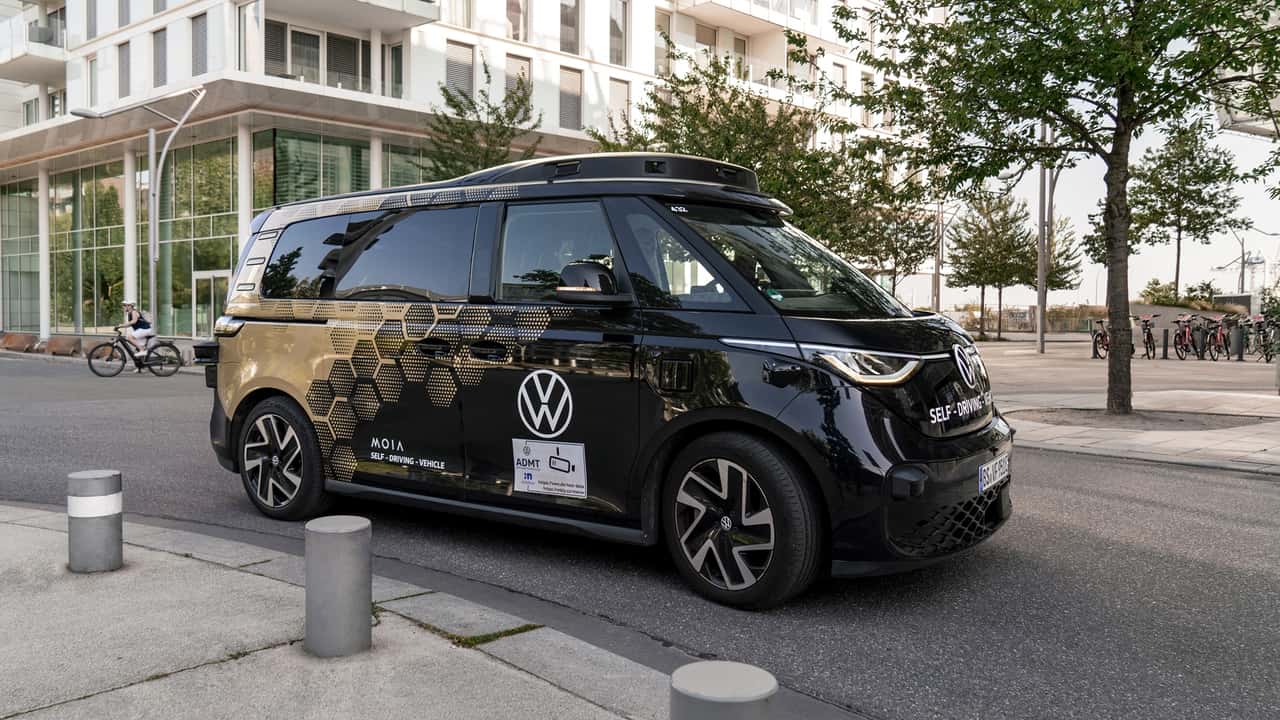 Hambourg, premier laboratoire européen du robotaxi de masse : une thèse industrielle à l'épreuve du réel
