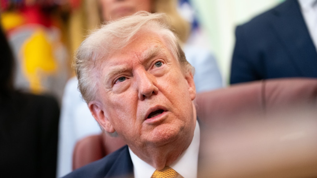 Droits de douane Trump : Washington rembourse près de 100 milliards de dollars après l'arrêt de la Cour suprême