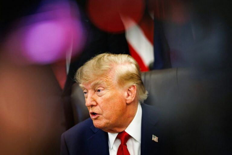 Trump s'engage à soutenir sans condition le développement de l'intelligence artificielle aux États-Unis