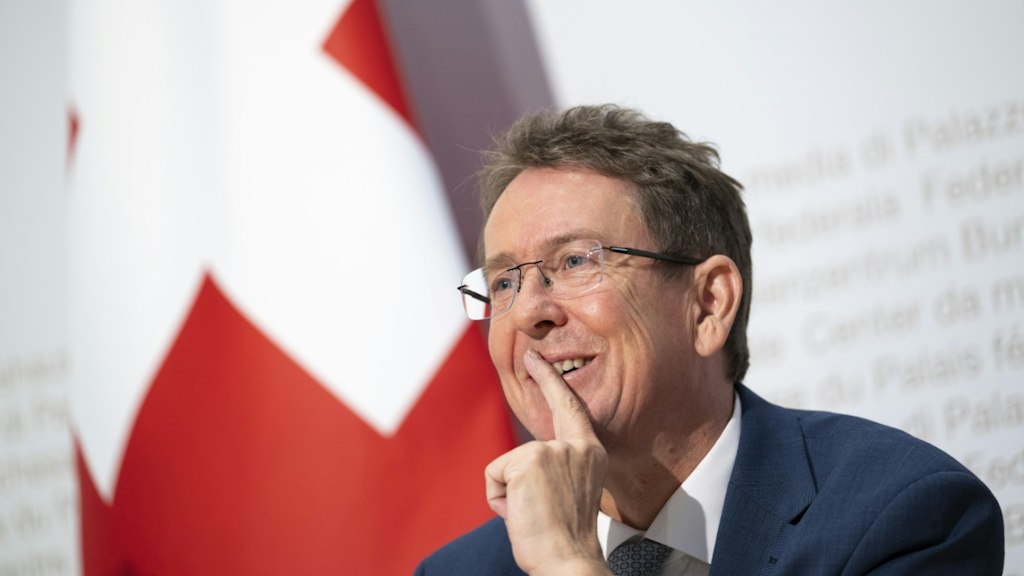 Sommet mondial sur l'IA à Genève : Rösti positionne la Suisse entre attractivité et régulation minimale