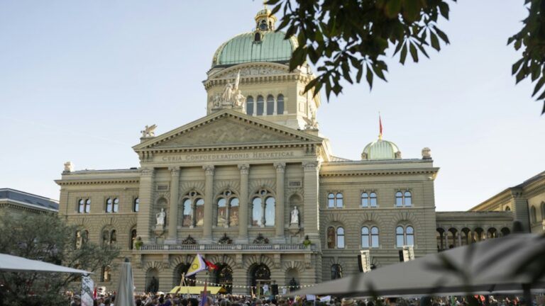 Le Bundesrat adopte un rapport sur l'IA au service de l'administration fédérale